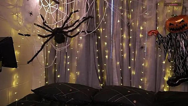 agatha collins  online show from 10-09-25, 06:39