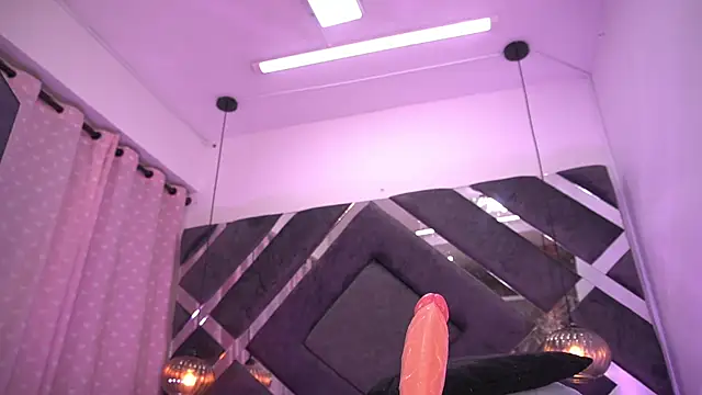 violeta aroca online show from 02-15-25, 06:12