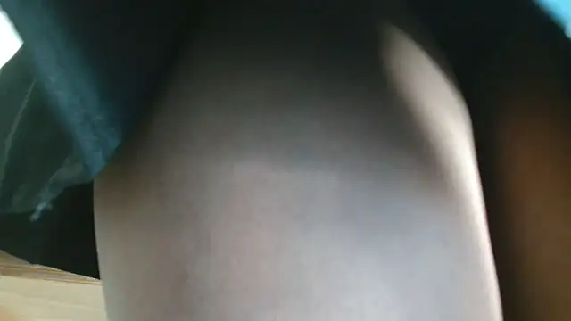 3littleschoolteens online show from 04-23-26, 05:48