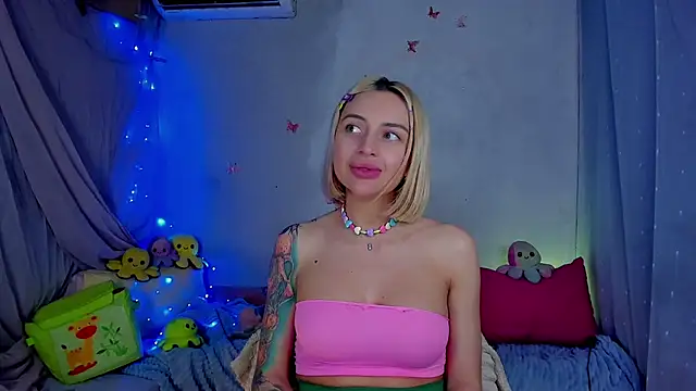 LickLizzy online show from 04-28-26, 02:27