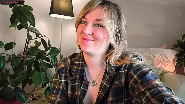 5 in one online show from 05-25-26, 03:34