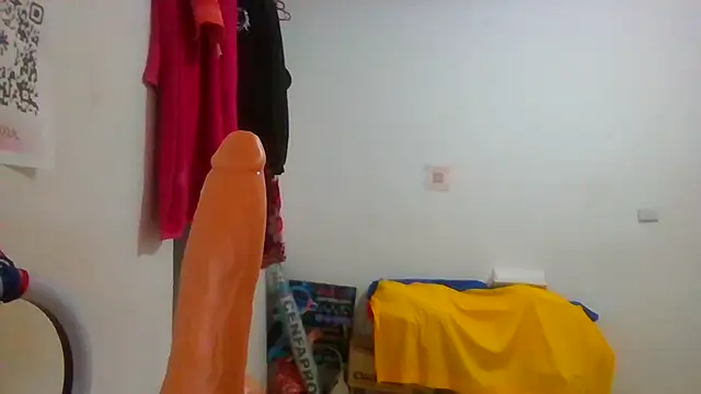 Aishamara online show from 10-14-25, 03:07