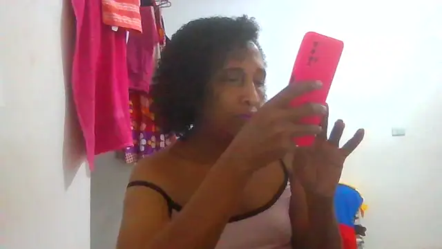 Aishamara online show from 10-20-25, 04:57