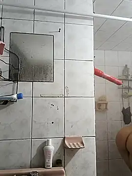 Snapshot of LaInsaciableIntensa chatting on 02-07-26, 06:44 LaInsaciableIntensa online show from 02-07-26, 06:44