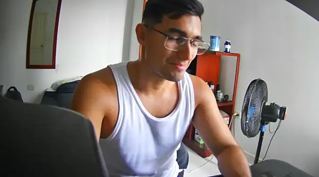 lechero226 online show from 12-19-24, 07:29