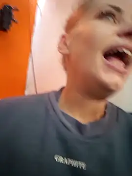 Keli Jessi online show from 10-01-25, 01:06