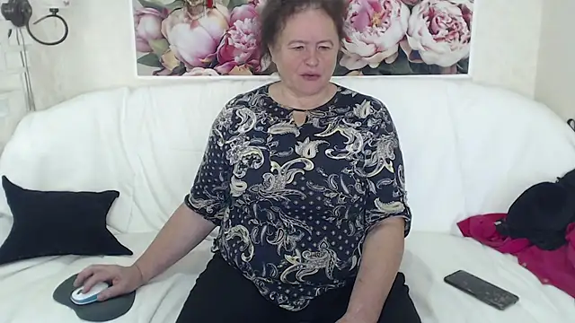 FlaviaSquirts online show from 09-13-25, 06:57