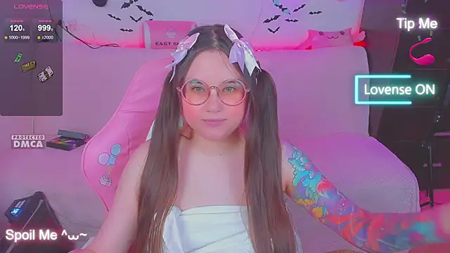 Lolisuccub online show from 12-19-25, 07:54