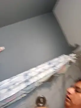 Snapshot of Diablo9804 chatting on 09-29-25, 10:53 Diablo9804 online show from 09-29-25, 10:53