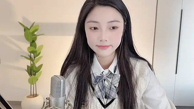 HaagenDazs  online show from 02-22-25, 05:44