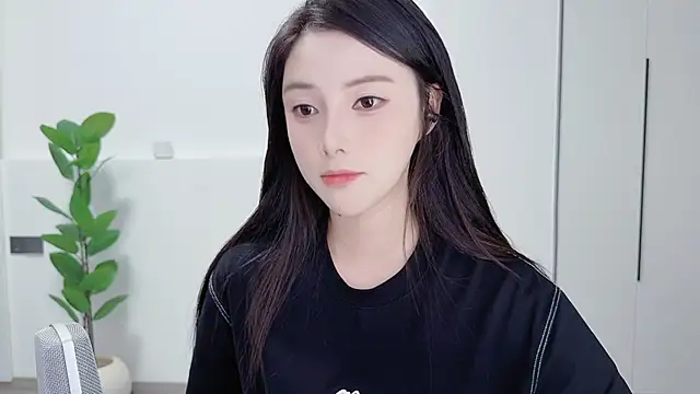 HaagenDazs  online show from 10-08-25, 01:09