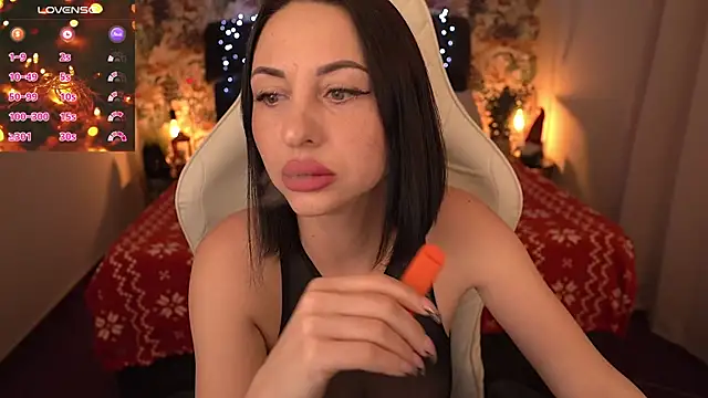 KristiiMax online show from 12-24-24, 06:28