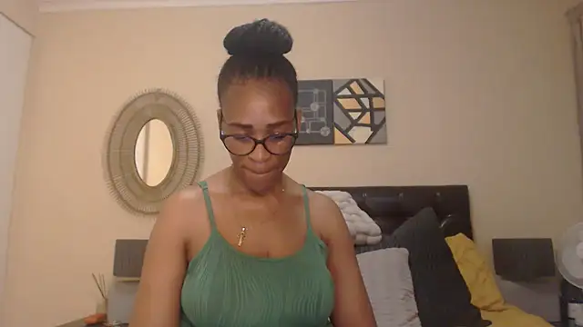 Snapshot of Creamyass22 chatting on 03-18-25, 05:42 Creamyass22 online show from 03-18-25, 05:42