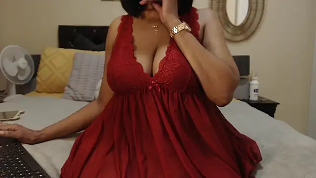 Creamyass22 online show from 04-28-26, 06:24