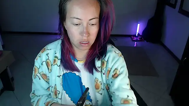 charlottezoe15 online show from 04-26-26, 09:18