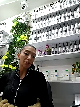 Snapshot of LunaZambrano chatting on 02-25-25, 11:55 LunaZambrano online show from 02-25-25, 11:55