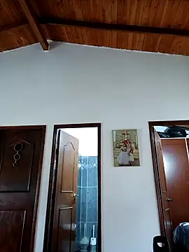 Snapshot of LunaZambrano chatting on 09-12-25, 01:00 LunaZambrano online show from 09-12-25, 01:00