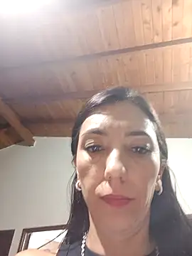 Snapshot of LunaZambrano chatting on 09-13-25, 01:49 LunaZambrano online show from 09-13-25, 01:49