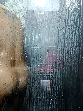 Snapshot of LunaZambrano chatting on 09-15-25, 05:02 LunaZambrano online show from 09-15-25, 05:02