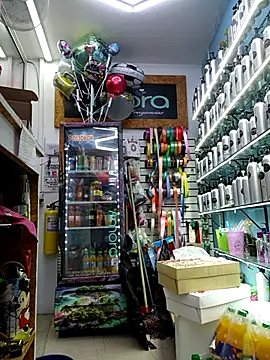 Snapshot of LunaZambrano chatting on 09-22-25, 11:40 LunaZambrano online show from 09-22-25, 11:40