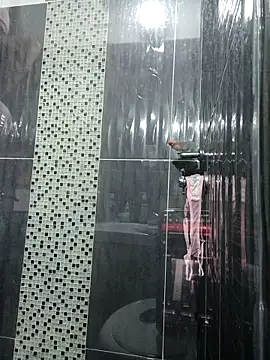 Snapshot of LunaZambrano chatting on 10-04-25, 03:32 LunaZambrano online show from 10-04-25, 03:32