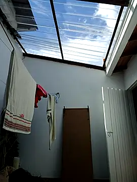 Snapshot of LunaZambrano chatting on 10-14-25, 02:29 LunaZambrano online show from 10-14-25, 02:29