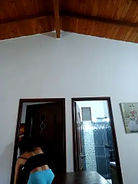 LunaZambrano online show from 04-12-26, 07:19