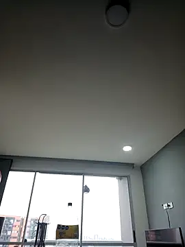 LunaZambrano online show from 04-27-26, 11:52