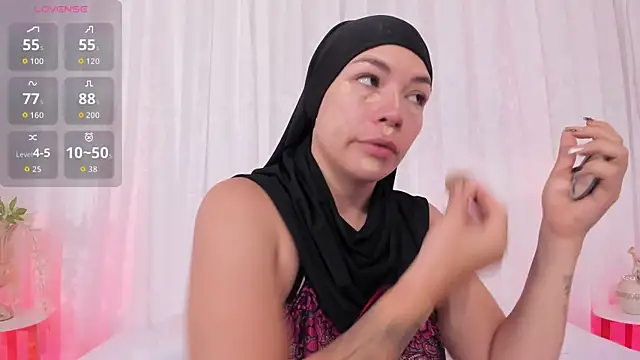 aisha vs online show from 04-25-26, 01:41