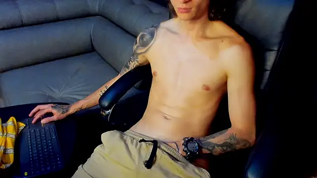 Snapshot of Dmtry6 chatting on 01-20-25, 12:36 Dmtry6 online show from 01-20-25, 12:36