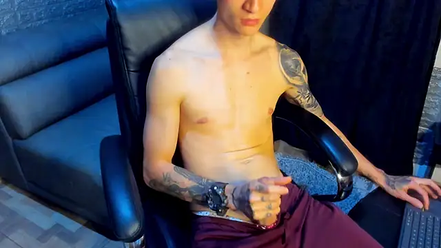 Snapshot of Dmtry6 chatting on 03-13-25, 09:37 Dmtry6 online show from 03-13-25, 09:37