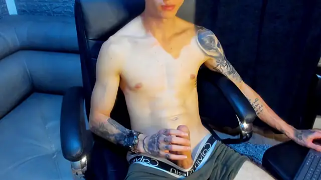 Snapshot of Dmtry6 chatting on 03-16-25, 11:14 Dmtry6 online show from 03-16-25, 11:14