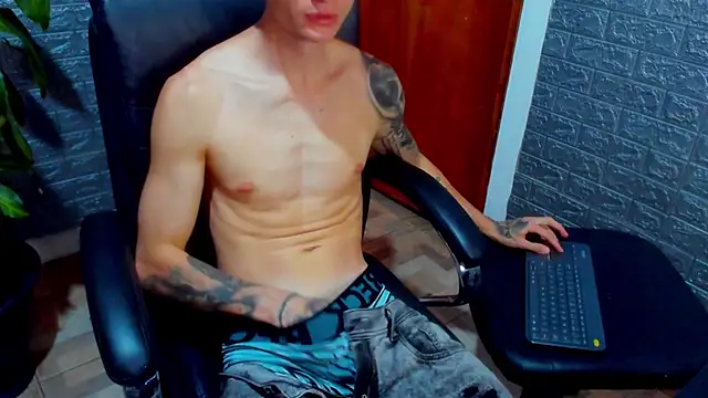 Snapshot of Dmtry6 chatting on 03-21-25, 01:24 Dmtry6 online show from 03-21-25, 01:24