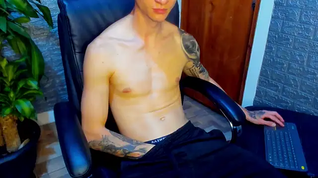 Snapshot of Dmtry6 chatting on 03-23-25, 02:26 Dmtry6 online show from 03-23-25, 02:26