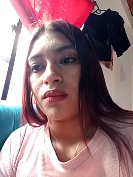 Snapshot of annie-19 chatting on 09-27-25, 03:06 annie-19 online show from 09-27-25, 03:06