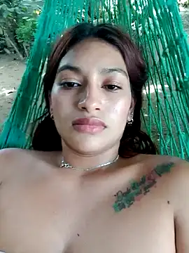 Snapshot of annie-19 chatting on 10-12-25, 05:56 annie-19 online show from 10-12-25, 05:56