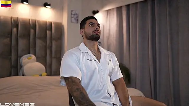 Snapshot of john_king29 chatting on 10-25-25, 12:45 john king29 online show from 10-25-25, 12:45