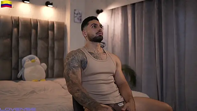 Snapshot of john_king29 chatting on 10-26-25, 06:47 john king29 online show from 10-26-25, 06:47