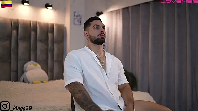 Snapshot of john_king29 chatting on 11-13-25, 09:47 john king29 online show from 11-13-25, 09:47