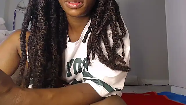 lolaslatary1 online show from 10-28-25, 06:50