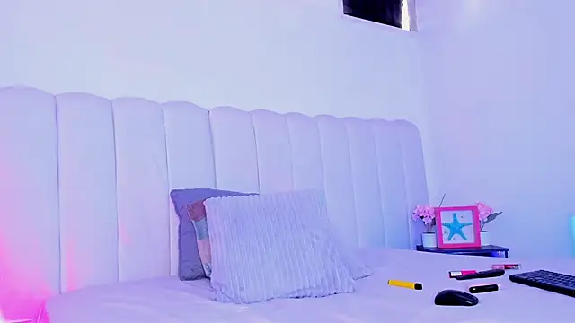 elsalondon online show from 12-21-25, 09:55