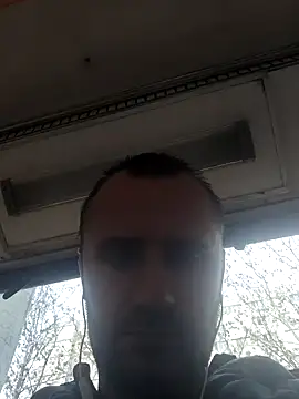 Snapshot of Govora chatting on 12-20-24, 12:27 Govora online show from 12-20-24, 12:27