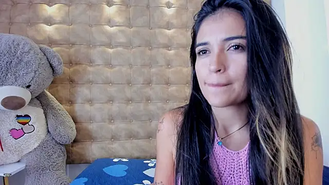 violet giraldo online show from 07-23-26, 07:34
