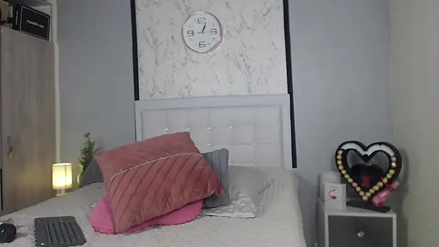 Sofia Blosom online show from 03-14-25, 07:15