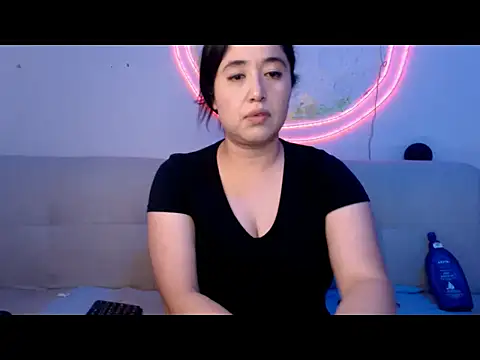 YummymeowW online show from 01-19-26, 04:33