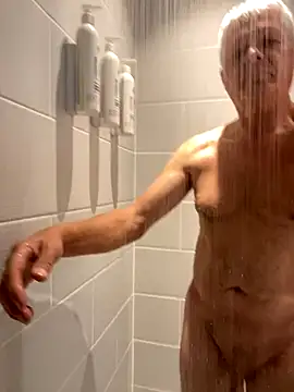 Snapshot of pau65vb chatting on 11-24-25, 06:02 pau65vb online show from 11-24-25, 06:02