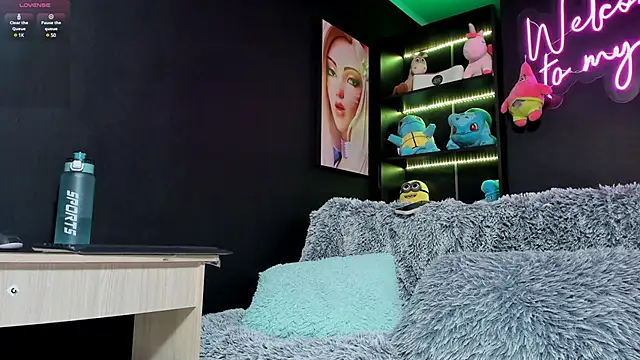 Katiehill 1 online show from 03-18-25, 03:10