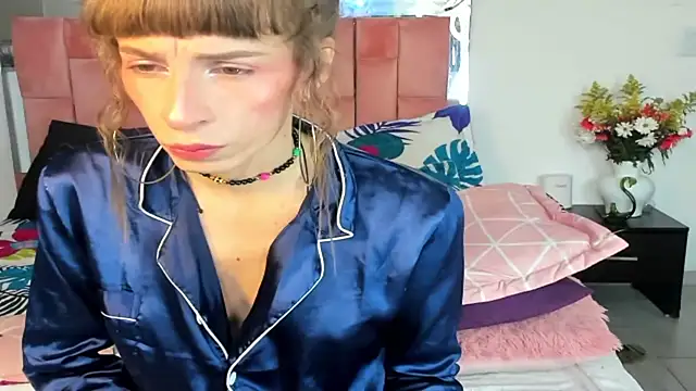 the queen aleja online show from 10-30-25, 12:50