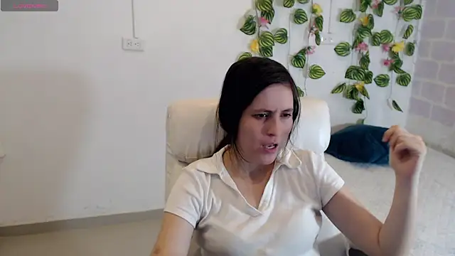 tania sweet   online show from 09-30-25, 02:55