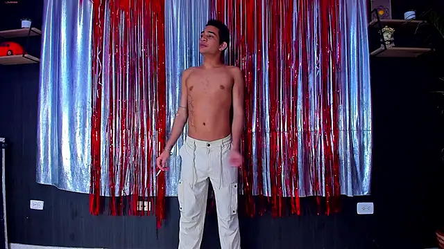 Snapshot of red_point_x chatting on 02-19-25, 02:44 red point x online show from 02-19-25, 02:44